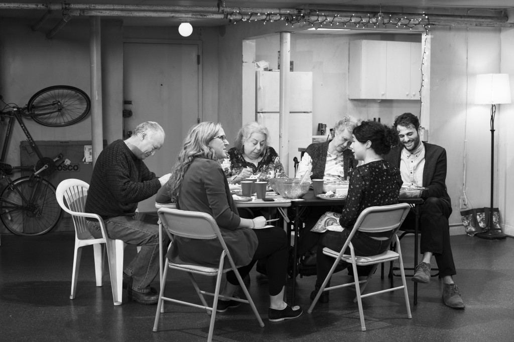 Reed Birney, Jayne Houdyshell, Lauren Klein, Arian Moayed, Sarah Steele, Cassie Beck in a scene from THE HUMANS. Photo by Brigitte Lacombe